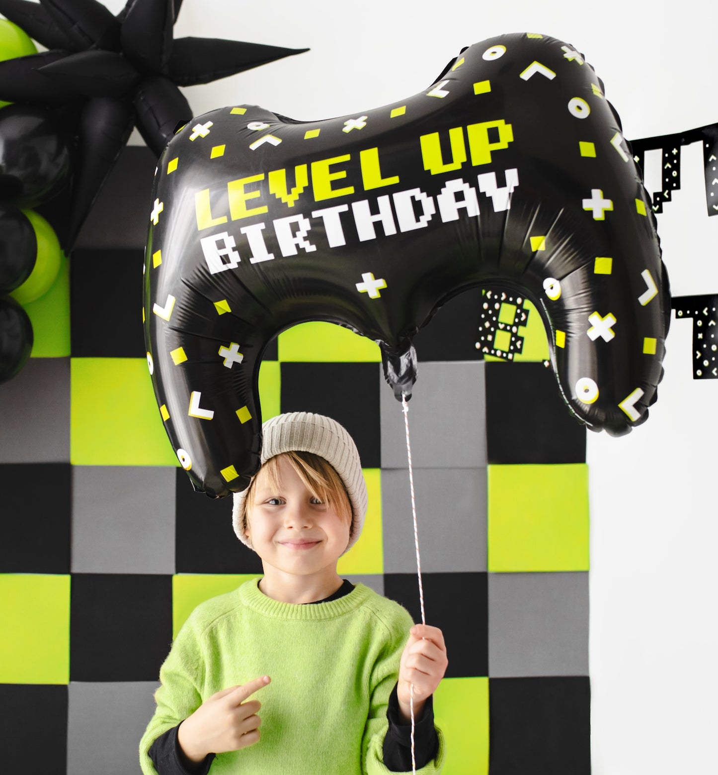 LEVEL UP BIRTHDAY CONTROLLER FOIL BALLOON