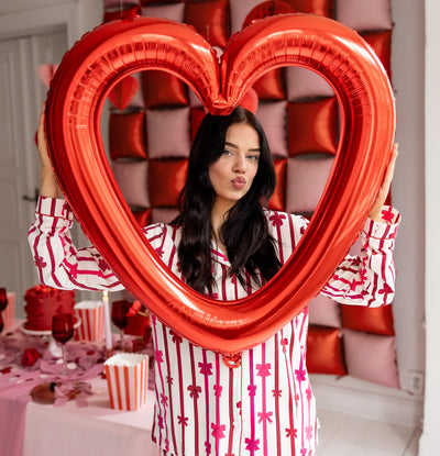 RED OPEN HEART FOIL BALLOON FRAME
