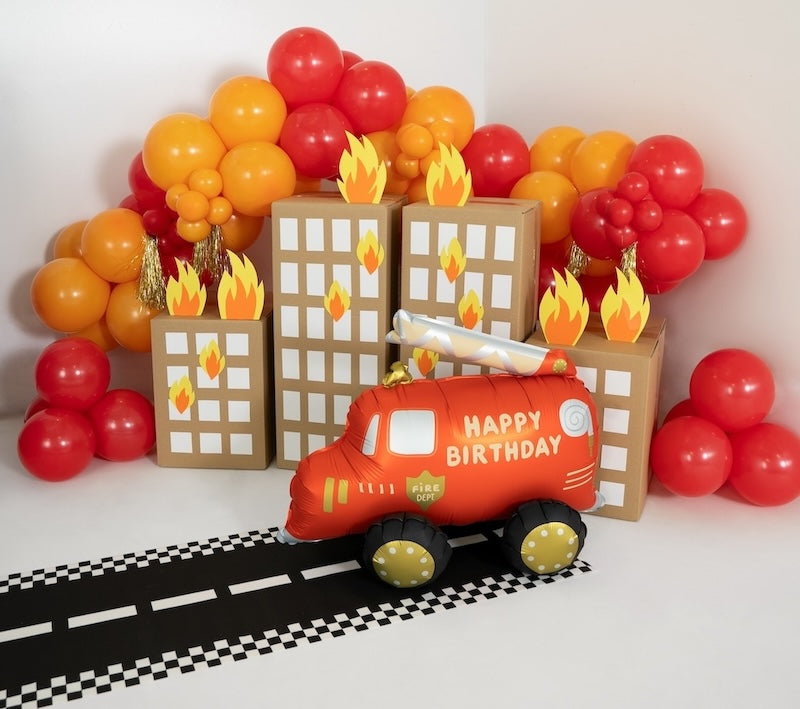 FIRE TRUCK STANDING FOIL BALLOON