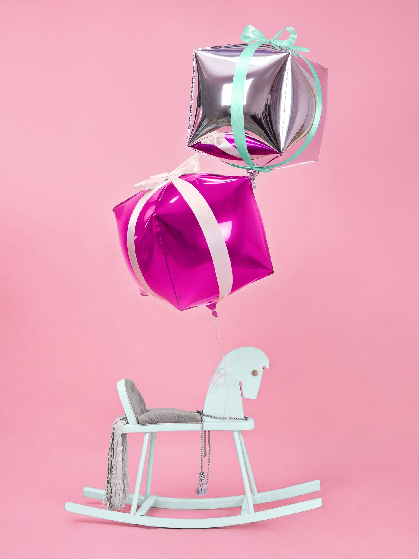 HOT PINK CUBE FOIL BALLOON