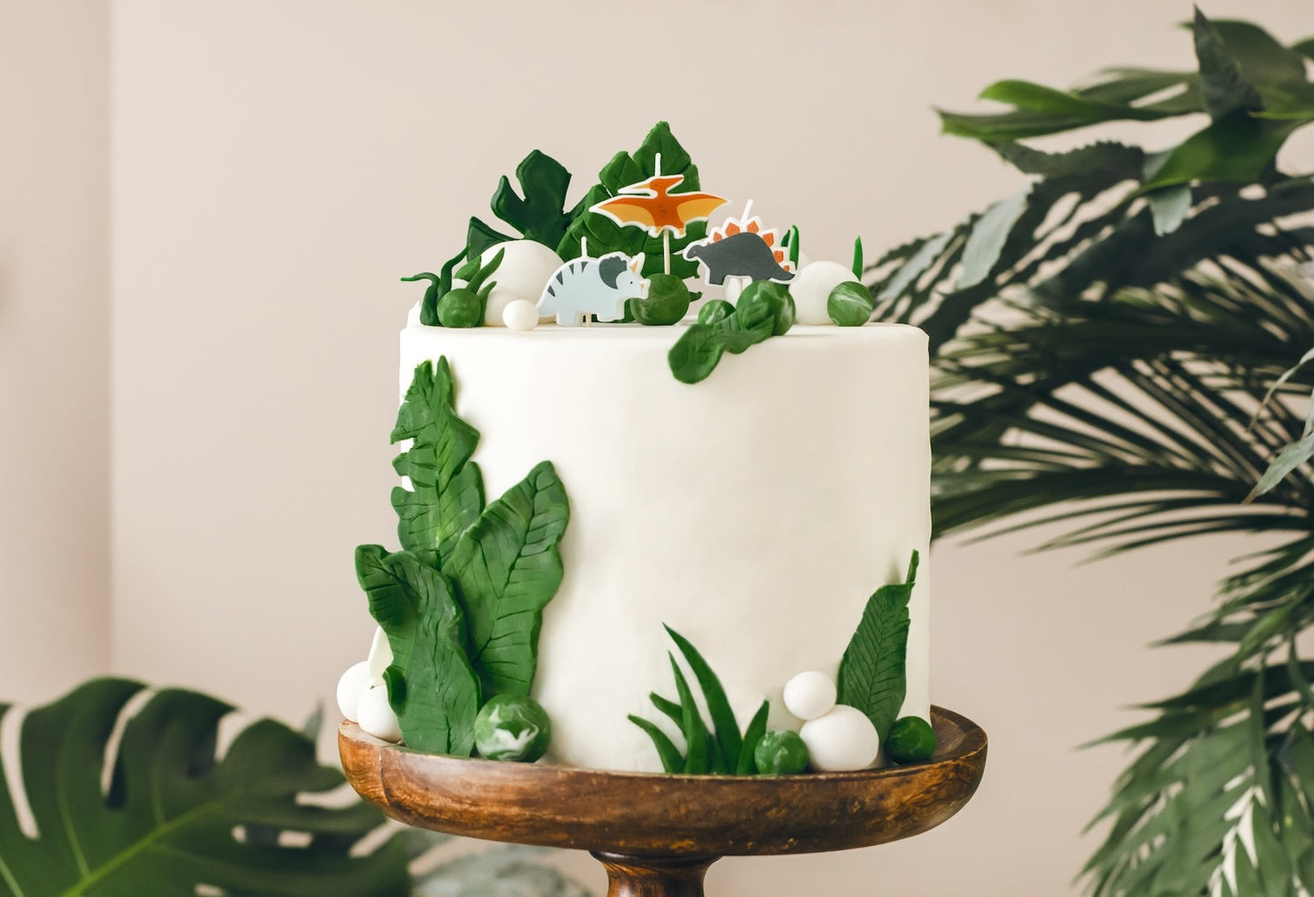 JURASSIC KINGDOM BOX [PARTY OF 6]