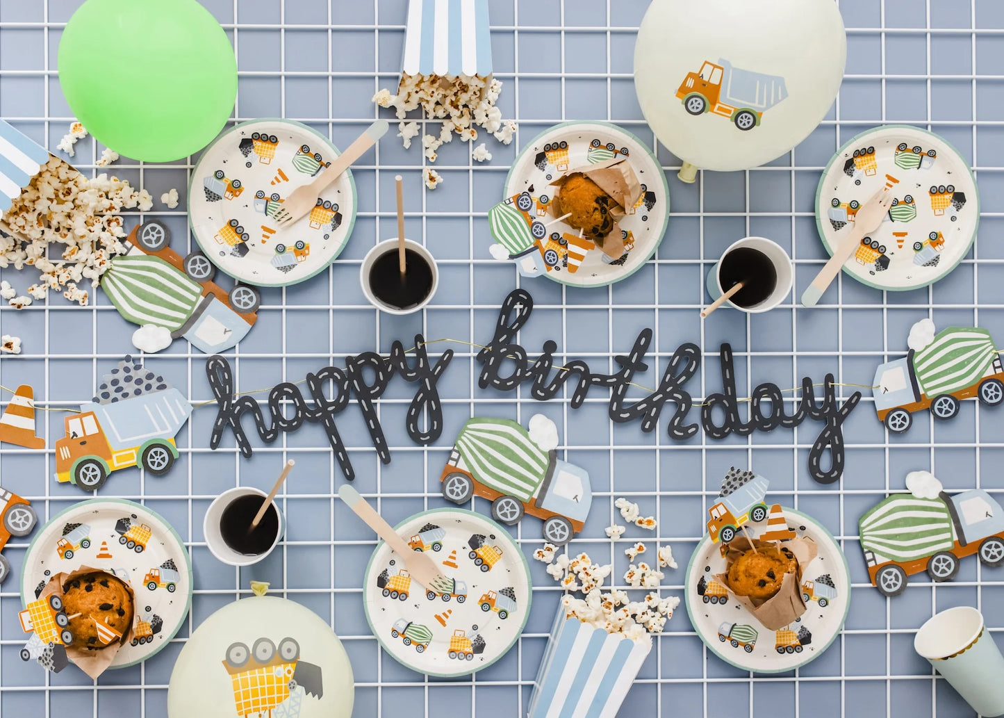 UNDER CONSTRUCTION BOX [PARTY OF 6]