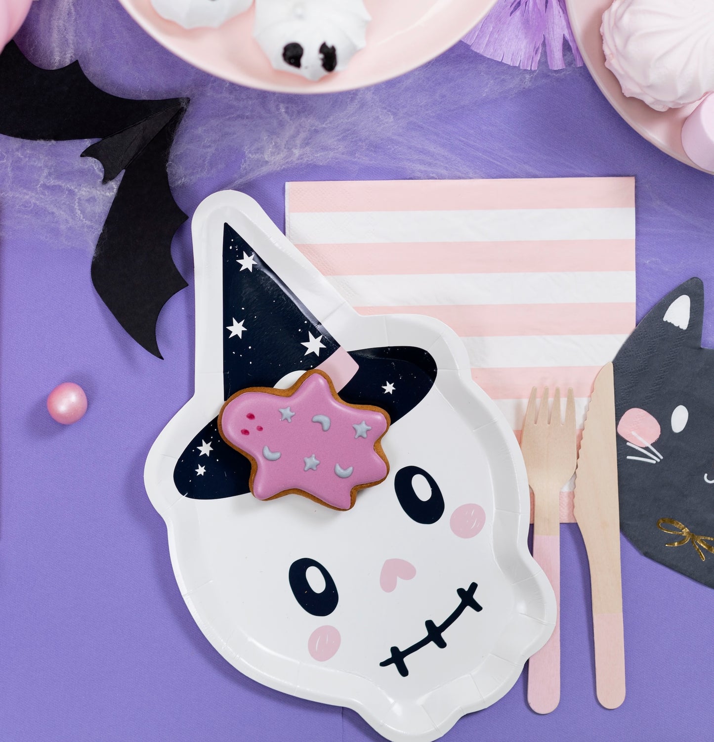 PINK SKULL SHAPED PLATES [SET OF 6]